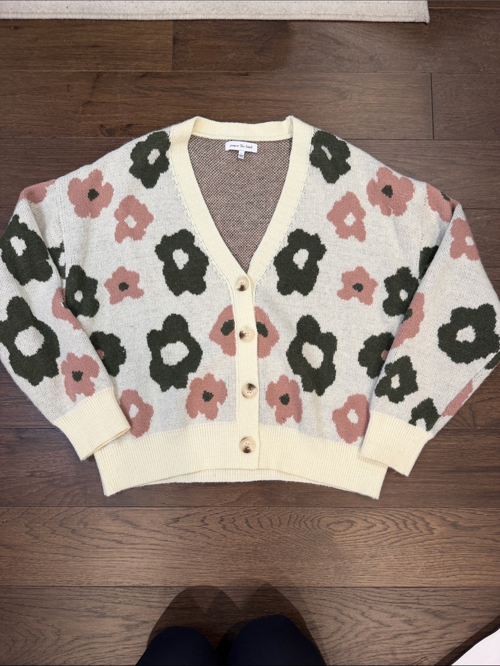 Jacquie the Label Intarsia Oversize Cardigan Sweater - Large - C31-061